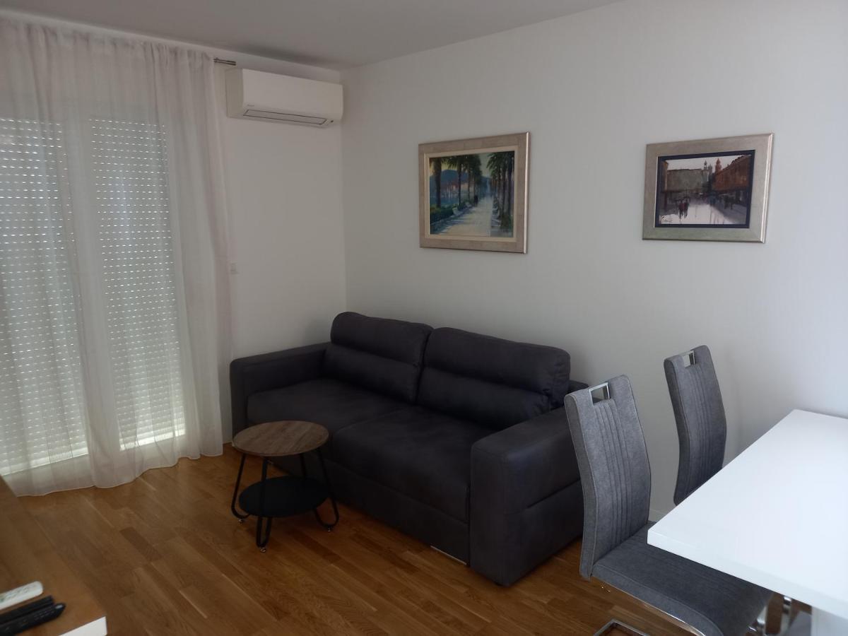 Apartment Duja Spadi Split Buitenkant foto