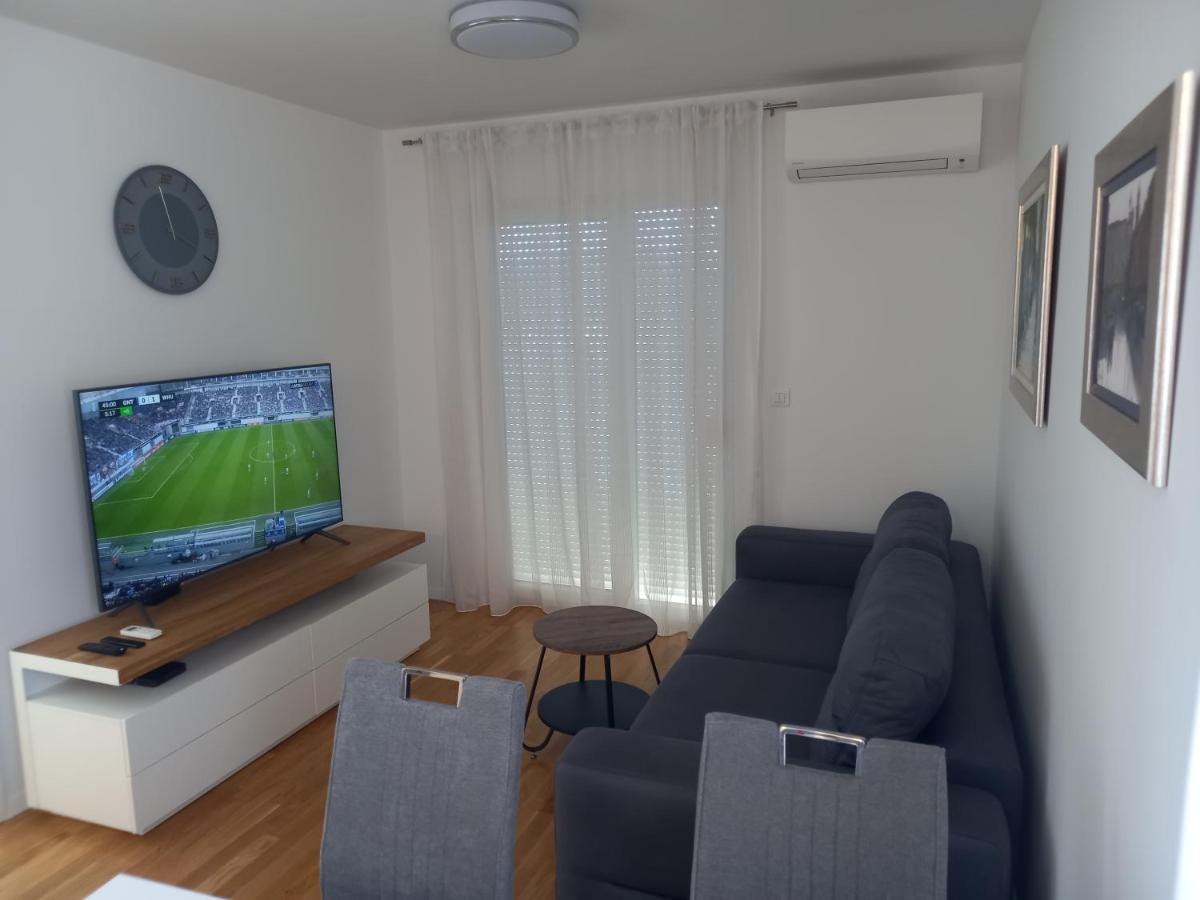 Apartment Duja Spadi Split Buitenkant foto
